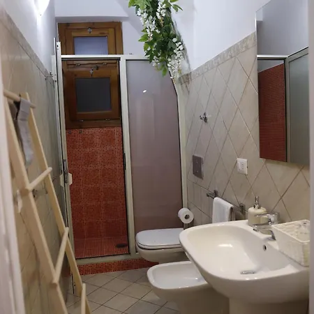 Casa Sant'anna بيت للعطل كاتانيا